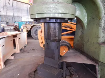 USED BÊCHÉ FORGING HAMMER 2040 KGM