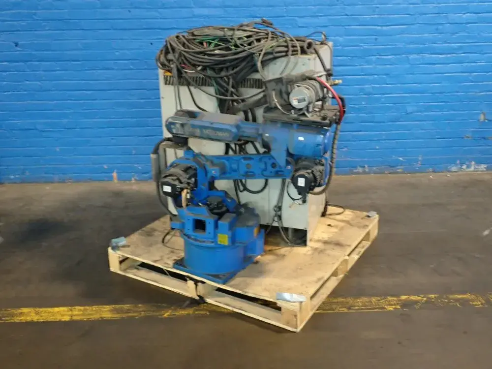 USED 2012 YASKAWA MOTOMAN MH6