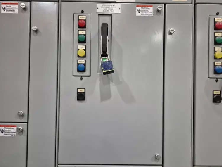 Used SIEMENS TIASTAR Switchgears British Columbia CA | Lenmark #250463