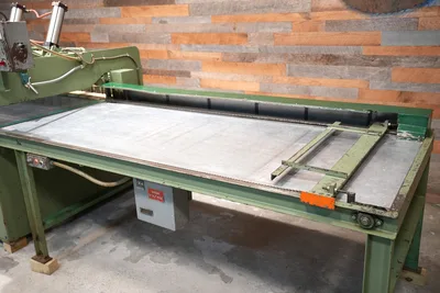 Raytherm PM 88 Feed Thru Radio Frequency Gluer w/Infeed Table