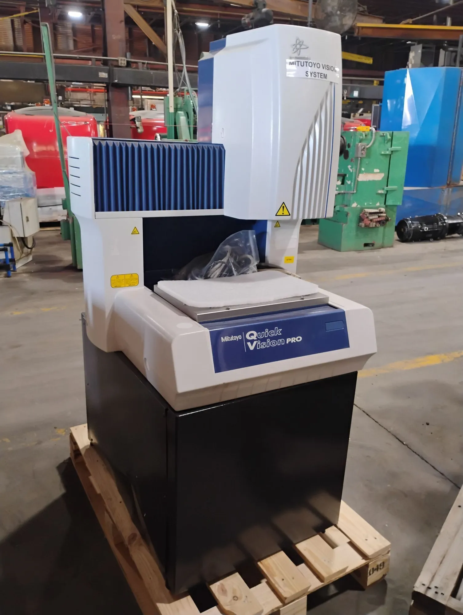 USED MITUTOYO CORP. QV302-PRO_B1F