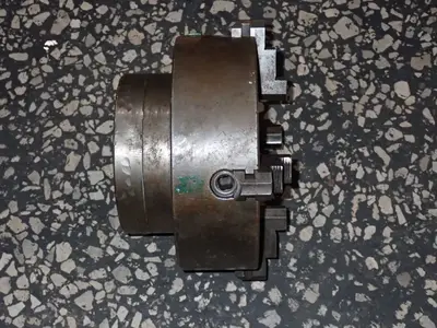9" 4 Jaw Chuck