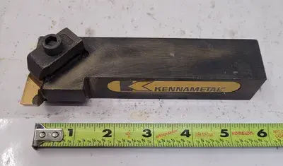 USED KENNAMETAL TURNING TOOLS