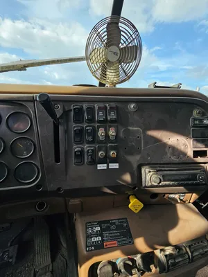 MACK Granite Commercial trucks | Iron Listing (18)