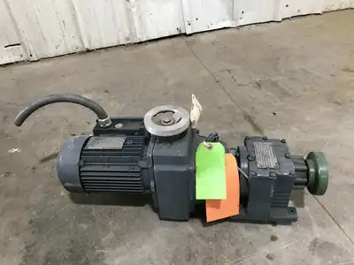 Sew Eurodrive R47D26DV100M4 Varimot Inline Gear Drive/Speed Reducer 21.81:1