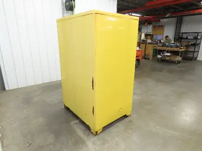 Jamco FM90 Safety Flammable Cabinet 60 Gallon Double Shelf Yellow Rusted Base