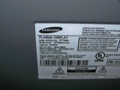 58" Samsung FP-T5884 Plasma Monitor / TV / Television with small Screen Burn
