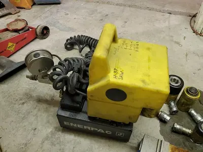 USED ENERPAC PUD3105B