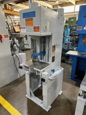 1984 MULTIPRESS WR65 C Frame and Gap Frame Press | Kempler Machinery (2)