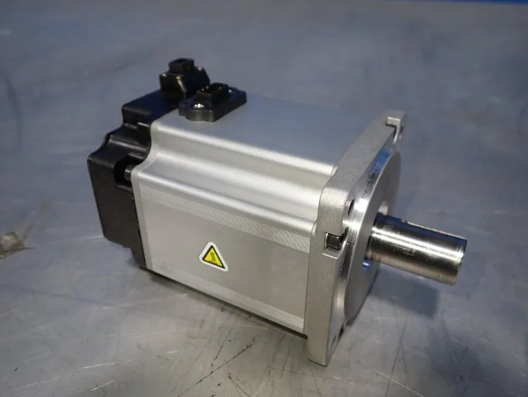 Used OMRON R88MK75030TS2 Servo Motors | HGR 24 #730865