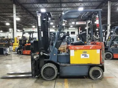USED 2019 TOYOTA 7FBCU35