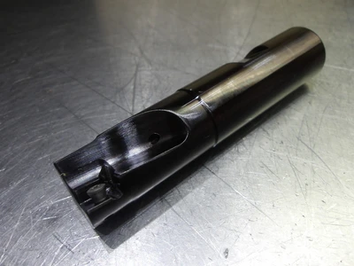 Kennametal 3/4" Coolant Thru 1 Flute Endmill 3/4" Shank KISR075SP10T30F (LOC2315)