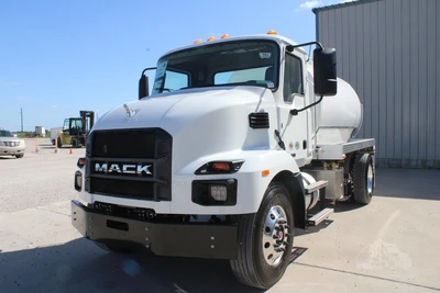 New | in-Stock 2027 MACK MD7 Septic/Sewer/Vacuum Trucks Texas US | Roll Off Truck World #1491896