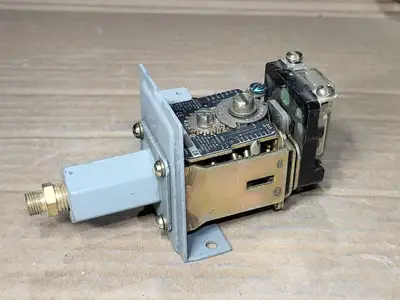 USED ALLEN-BRADLEY 836-C8