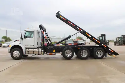 Used 2027 PETERBILT 548 Rolloff Trucks Texas US | Roll Off Truck World #1491958