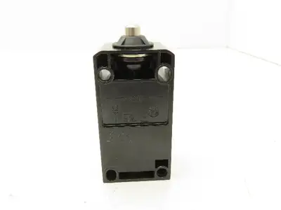 Siemens 3SE5112-0CB01 Limit Switch Stainless Plunger NO/NC Contacts IP66