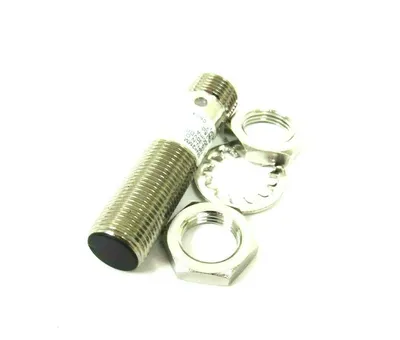 NEW LOT OF 4 HTM FCM1-1202N-ARS4 SENSORS FCM11202NARS4