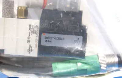NEW SMC NVKF332Y-5DZ-01T SOLENOID VALVE W/ NVKF332Y-CCM00970 NVKF332Y5DZ01T