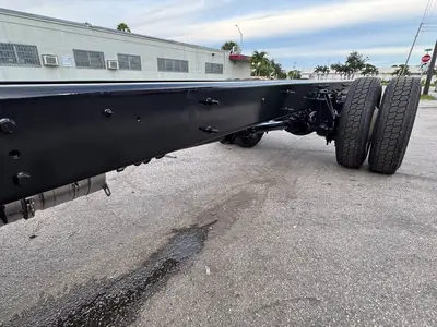 Used 2018 INTERNATIONAL DURASTAR 4300 Cab Chassis trucks Florida US | Truck and Van Outlet #1509142