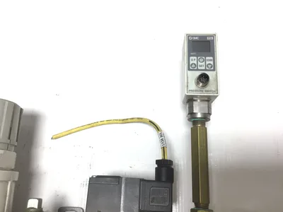 SMC AW60-N06C-Z-B Filter Regulator 7-125PSI Valves VHS50-N06-Z & AV5000-N06-5DZ