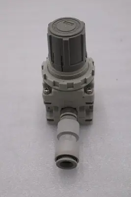 NEW OPEN BOX SMC IRV20-C10 Vacuum Regulator STOCK L-531-C