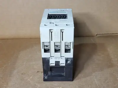 USED SIEMENS 3RT1046-1A
