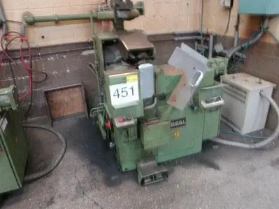 USED IDEAL AS 15 AF WELDING 2 PIPES TO EACHOTHER