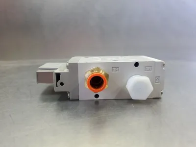 SMC VP742R-5DZ1-04NA 24VDC 1.75W Solenoid Valve. 6D-14