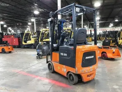 USED 2019 DOOSAN BC15S-5