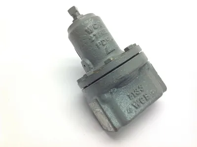 USED FISHER CONTROLS AIR REGULATOR 70-140 PSIG SPRING RANGE, VITON