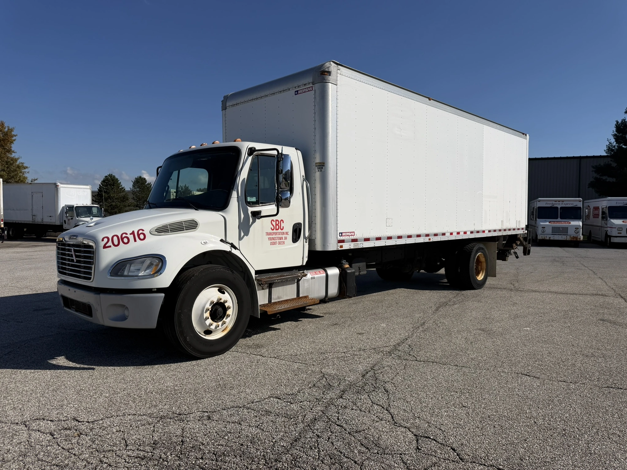 Used 2016 FREIGHTLINER BUSINESS CLASS M2 26' BOX TRUCK Box trucks Ohio US | Miedema Asset Management Group #1709386