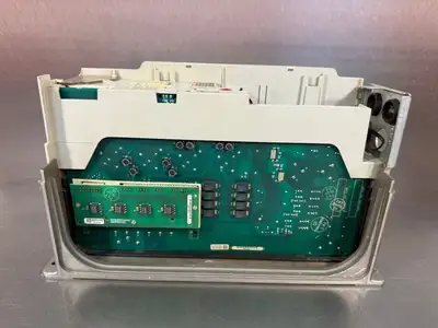 Allen-Bradley 20BD8P0A3AYNAED1 /A AC Drive 5 HP 480V 3Ph (3.5.5)