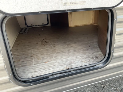 Used 2020 AVENGER FOREST RIVER Campers, Caravans, Motorhomes Michigan US | Miedema Asset Management Group #1337428