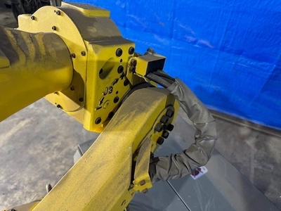 FANUC ArcMate 100i 6 Axis Robots | K.B. Industries LLC (7)