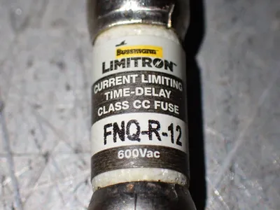 NEW BUSSMANN FNQR12
