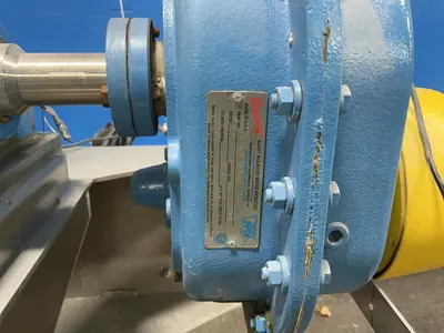 USED S. HOWES ES244