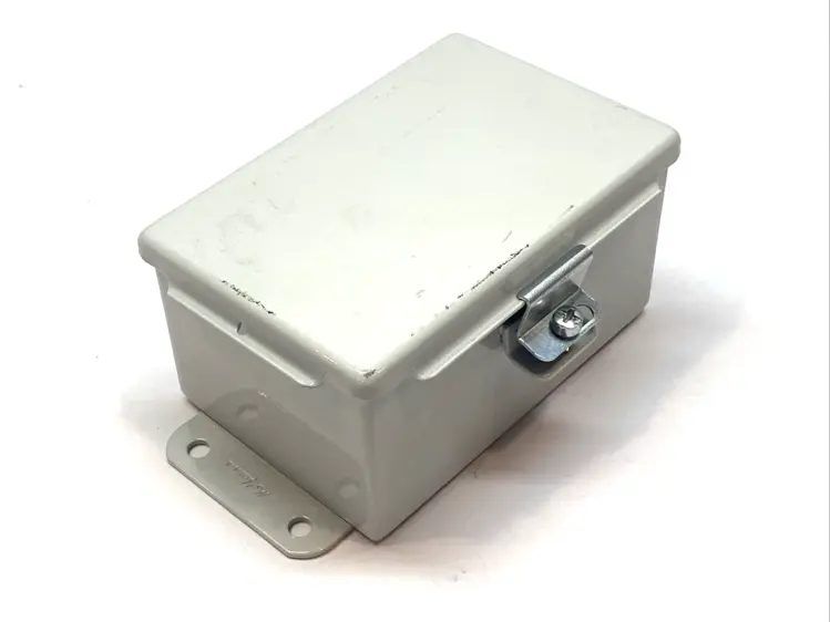 Used NVENT HOFFMAN Industrial Control Panel Hinged Enclosure 6"L x 4"W x 3"H Electrical Boxes Michigan US | Maverick Industrial Sales #1392964