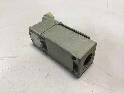 USED TELEMECANIQUE C2JK05