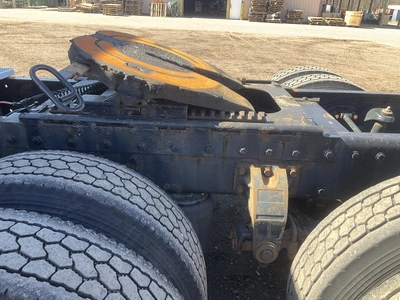 USED 2000 PETERBILT 379