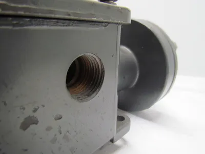 United Electronic Controls H105K-457 Differential Pressure switch 15A 480VAC