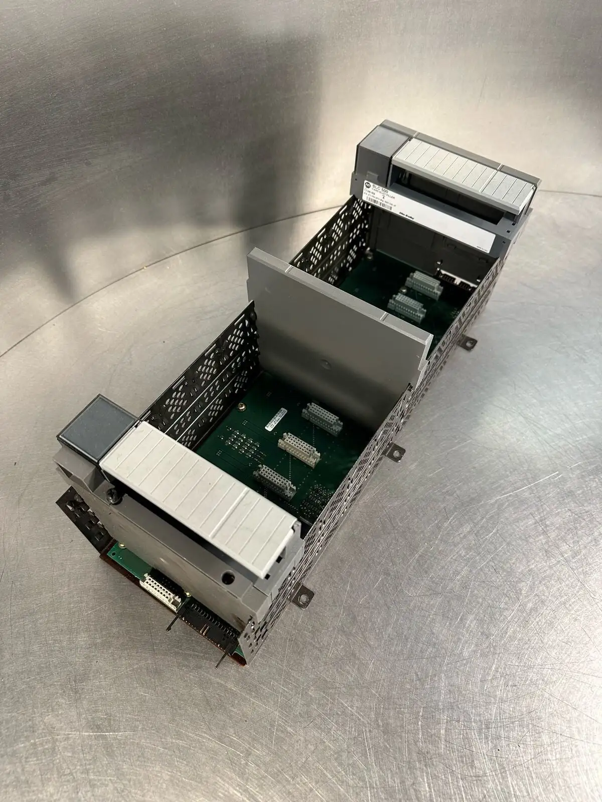 Allen Bradley 1746-A10 Series B SLC 500 10-Slot Rack (8.5.8)