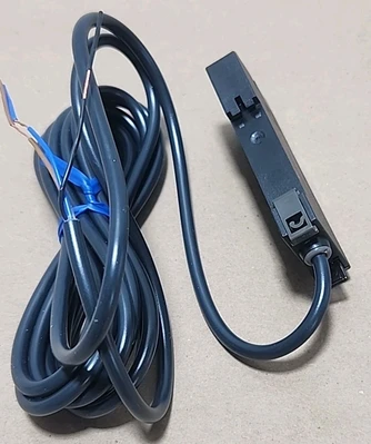 NEW Omron E2CY-SD11