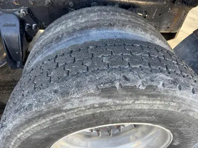 USED 2013 FREIGHTLINER CASCADIA 125