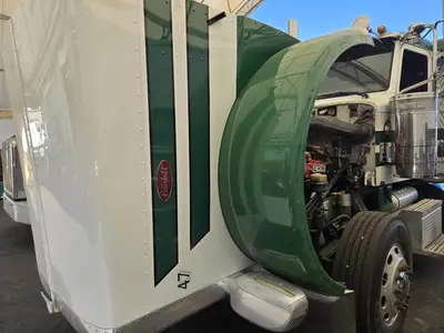 USED 2018 PETERBILT 389