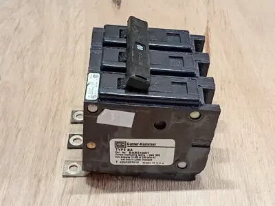 Used CUTLER-HAMMER BAB3100H Switchgears British Columbia CA | Lenmark #1438327