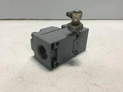 USED SQUARE D 9007-C52B2