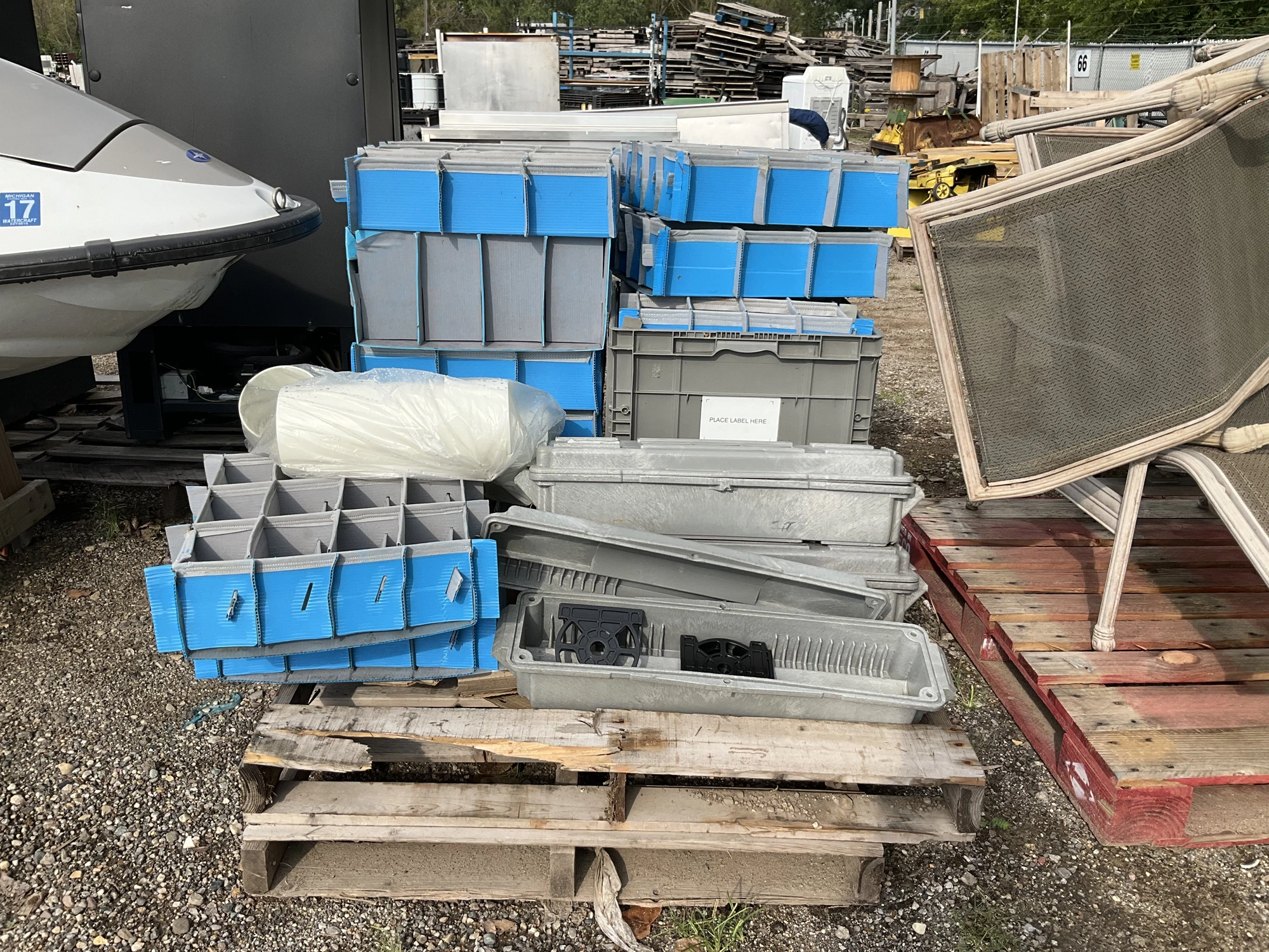 Used _UNKNOWN_ _UNKNOWN_ Bins Michigan US | Miedema Asset Management Group #1414595