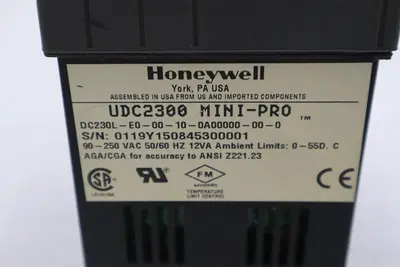 HONEYWELL DC230L-E0-00-10-0A00000-00-0 TEMPERATURE CONTROLLER STOCK K-384-D