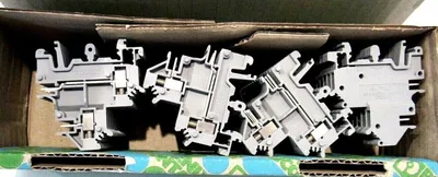 LOT OF 40 NEW PHOENIX CONTACT UKK 3-MSTB-5,08 TERMINAL BLOCKS UKK3MSTB508