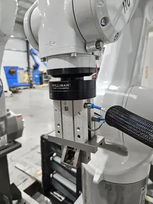 USED 2024 KUKA KR10 R1100